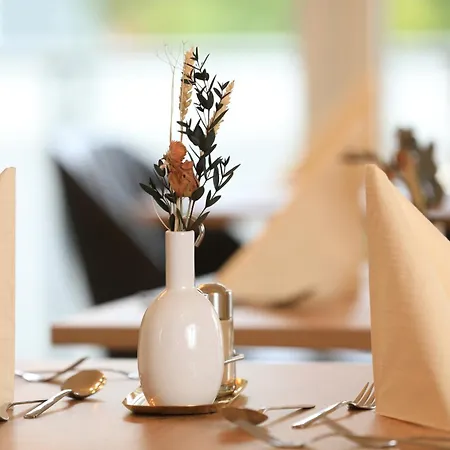 Piepers Garni Otel 3*