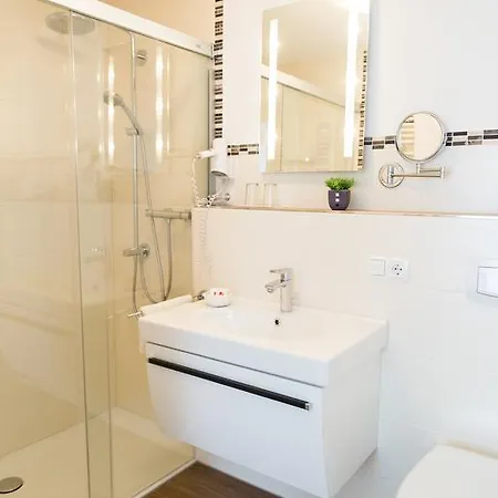 Otel Piepers Garni 3*